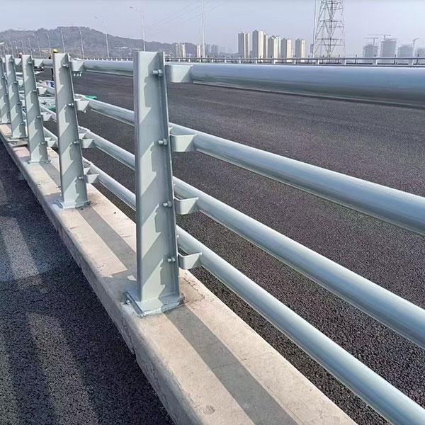 河道護(hù)欄